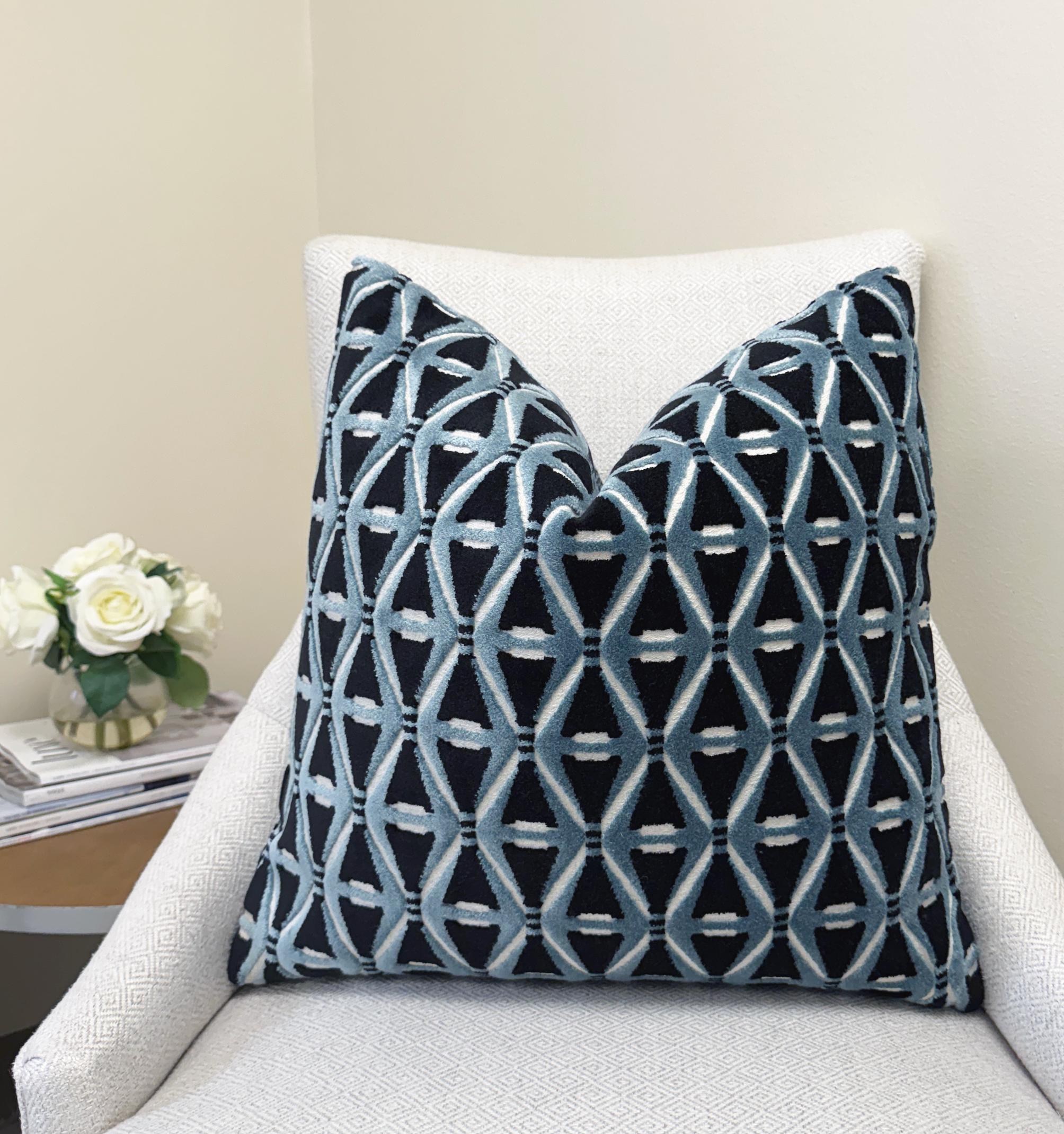 Black Blue Geometric Lattice Velvet Pillow Cover - Image 3